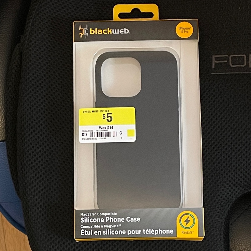 Blackweb Silicone Phone Case for iPhone 13 Pro NWT $6